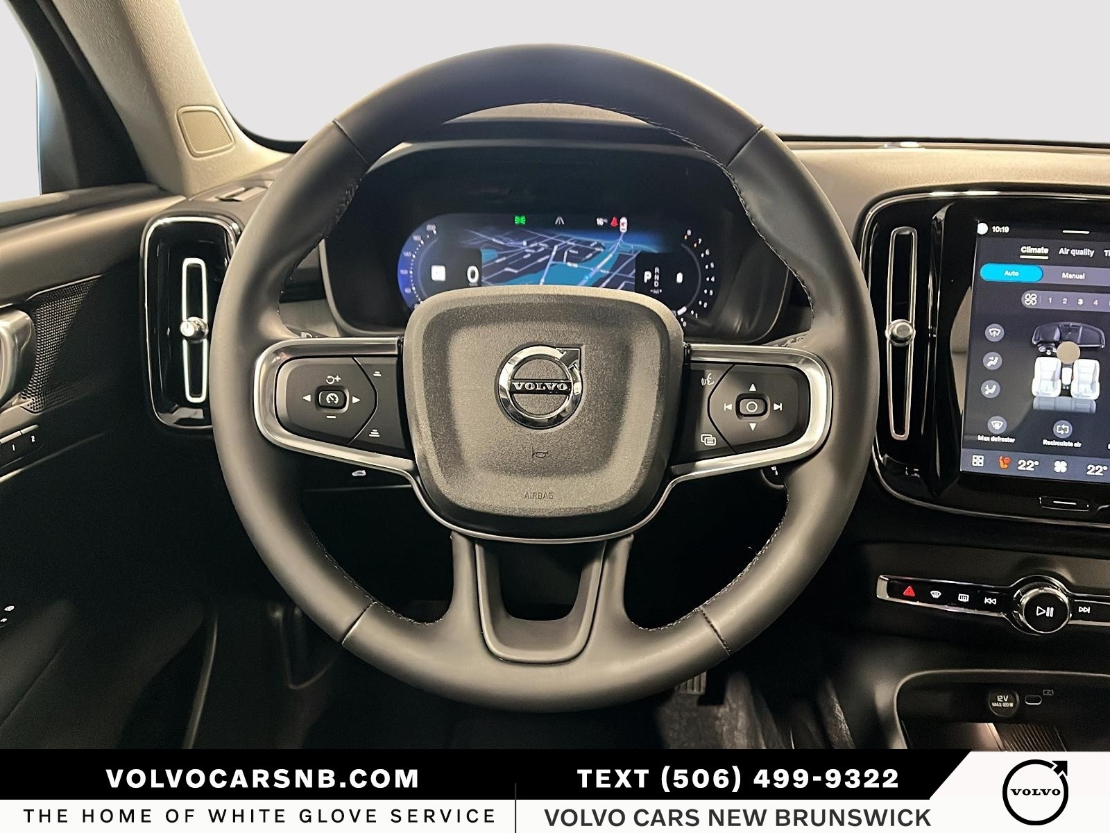 2026 Volvo XC40 B5 Plus Dark Theme