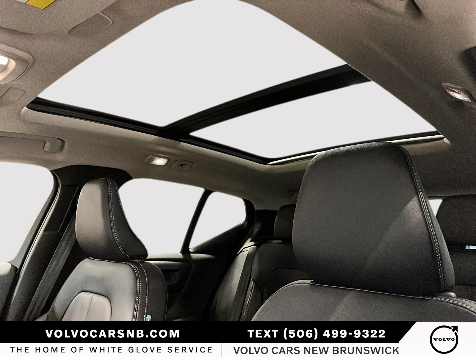 2026 Volvo XC40 B5 Plus Dark Theme