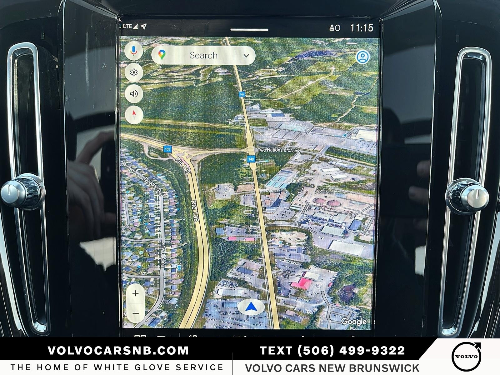 2025 Volvo XC40 B5 Plus Dark Theme