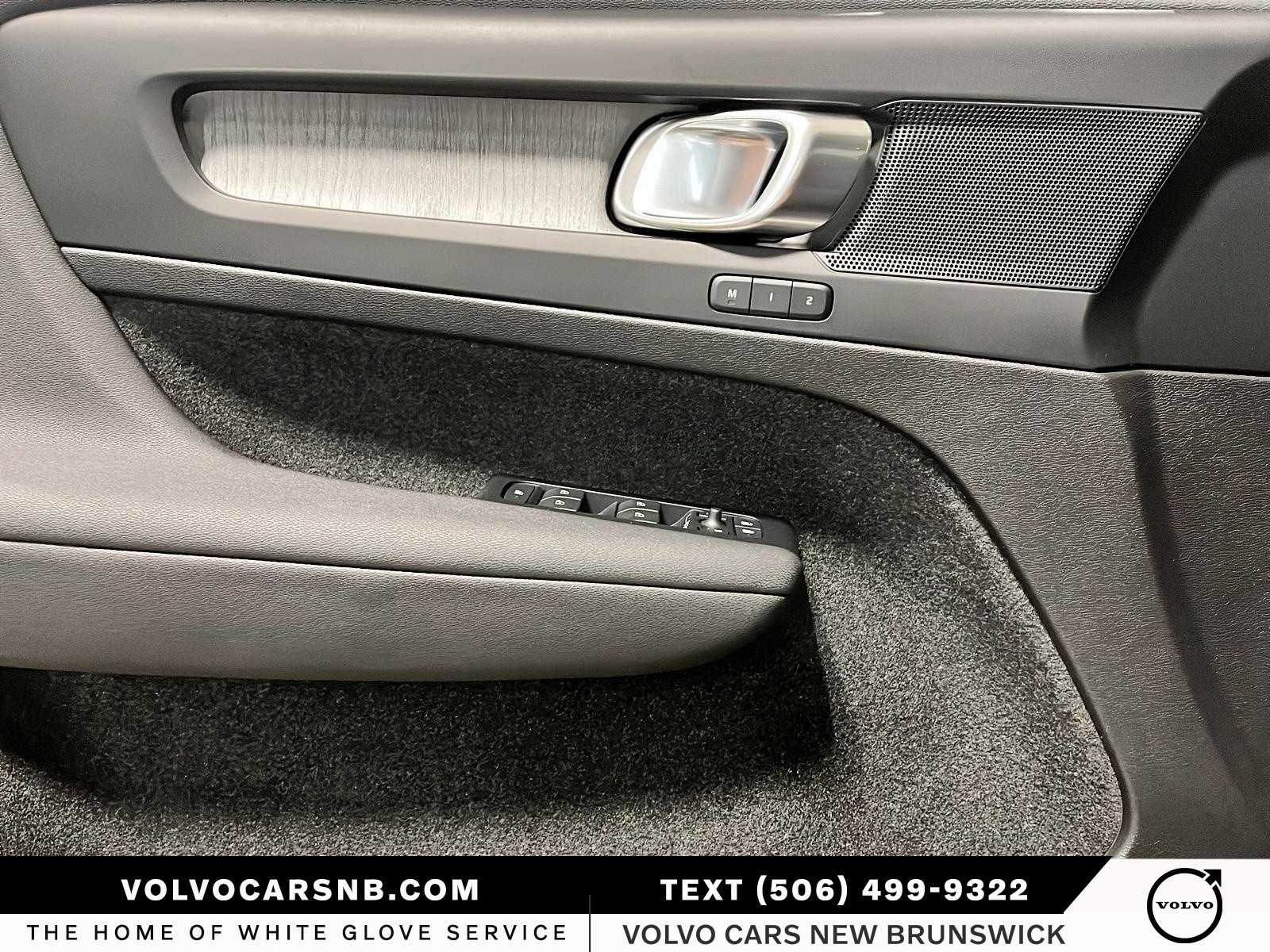 2026 Volvo XC40 B5 Plus Dark Theme