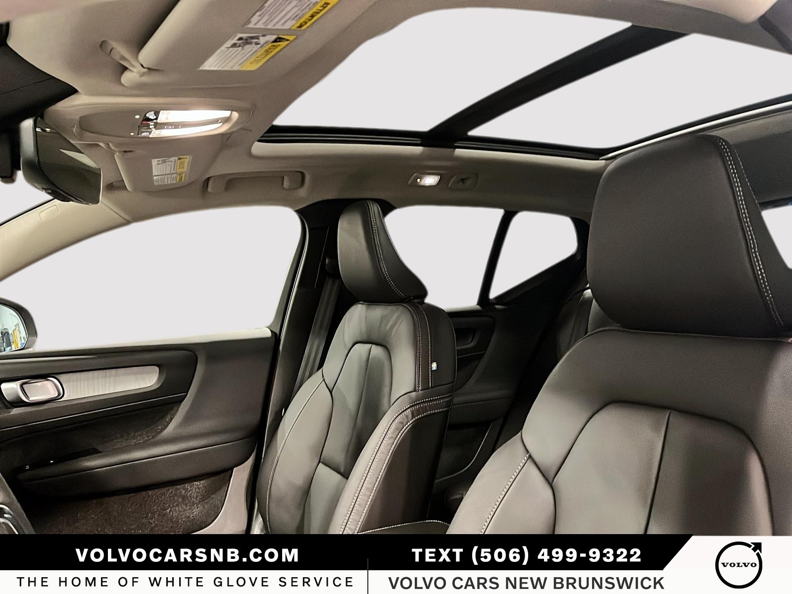 2026 Volvo XC40 B5 Plus Dark Theme