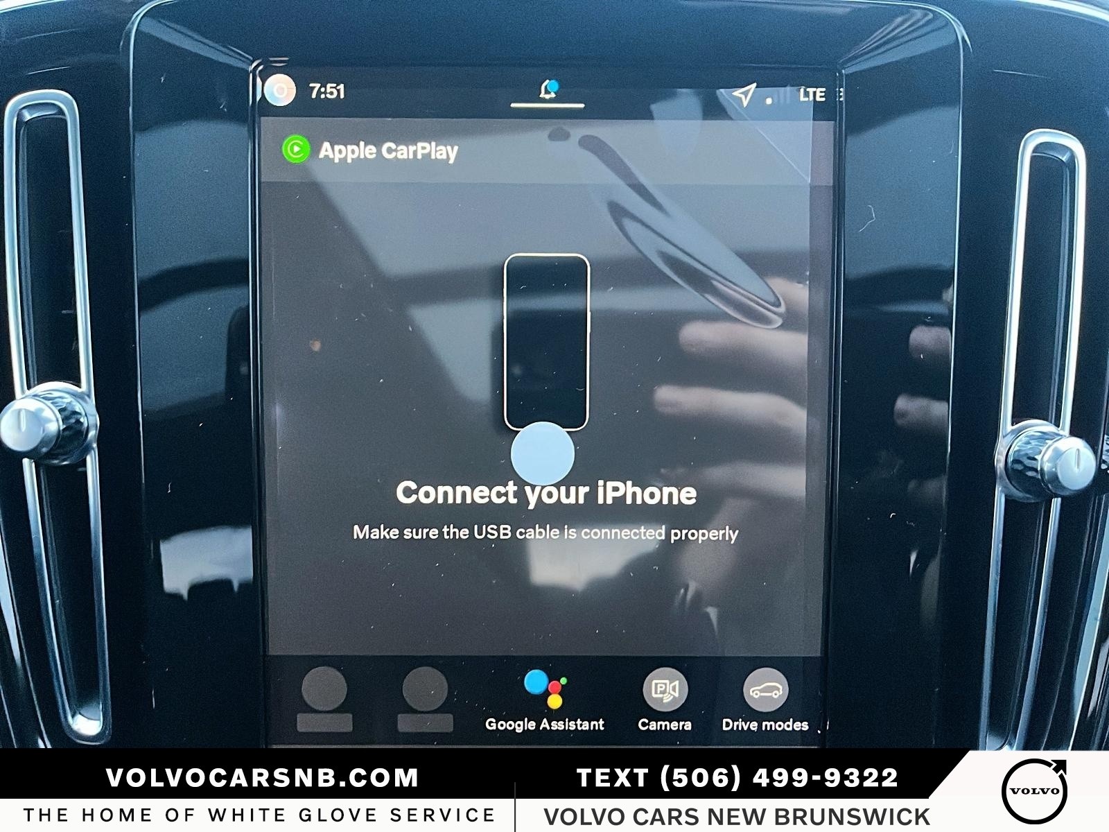 2026 Volvo XC40 B5 Plus Dark Theme