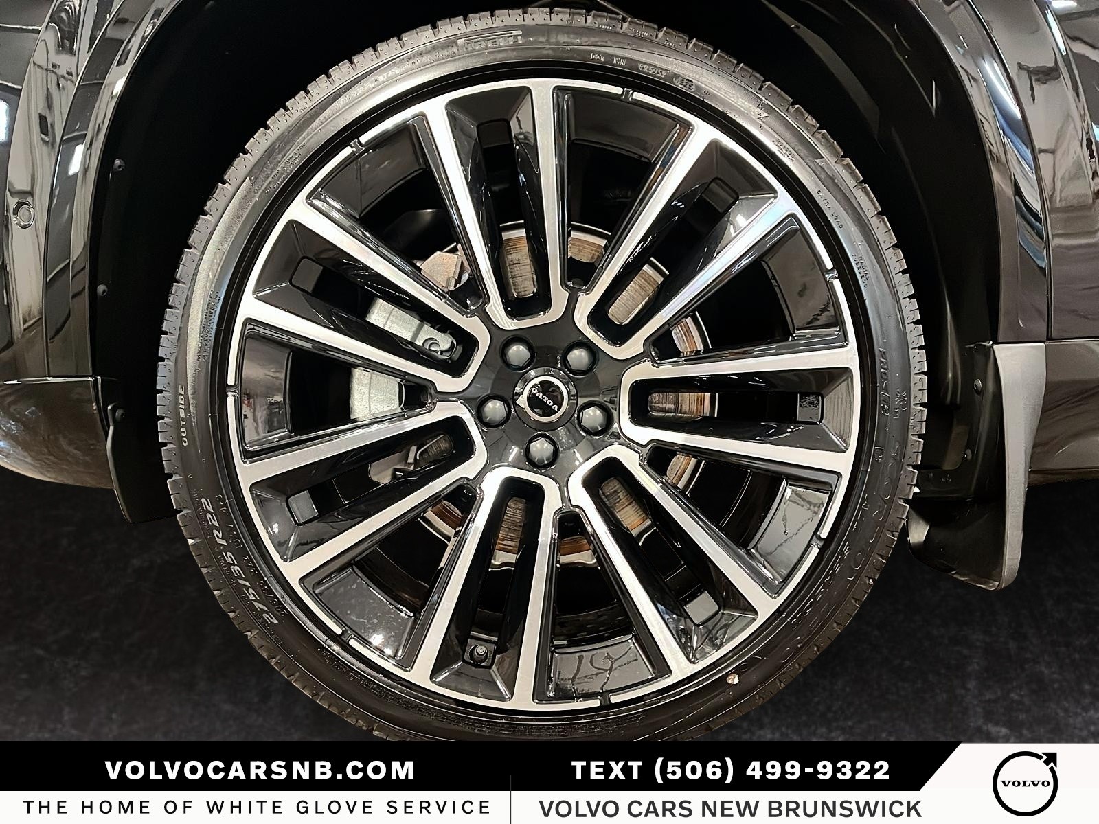 2026 Volvo XC90 B6 Plus Bright Theme