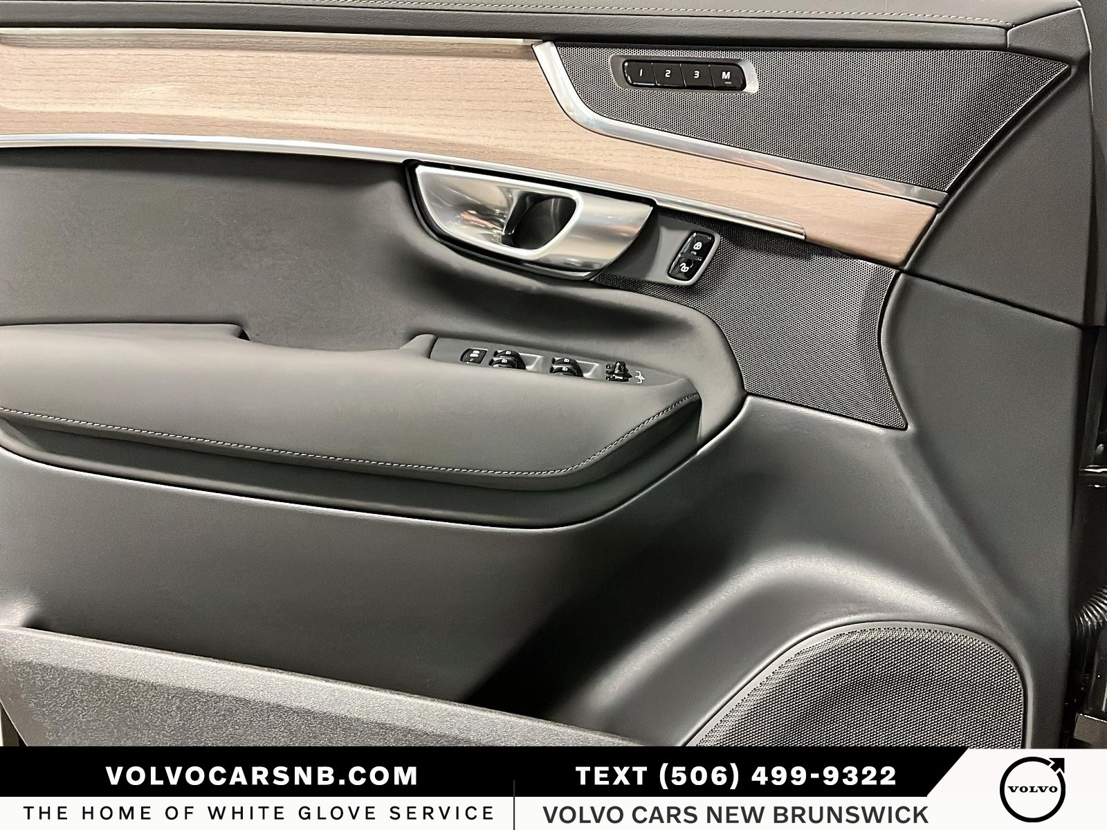 2026 Volvo XC90 B6 Plus Bright Theme