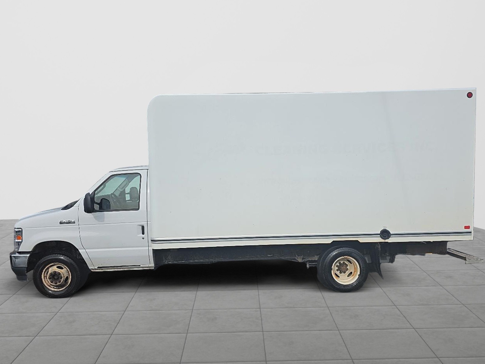 2022 Ford E-450 Cutaway 