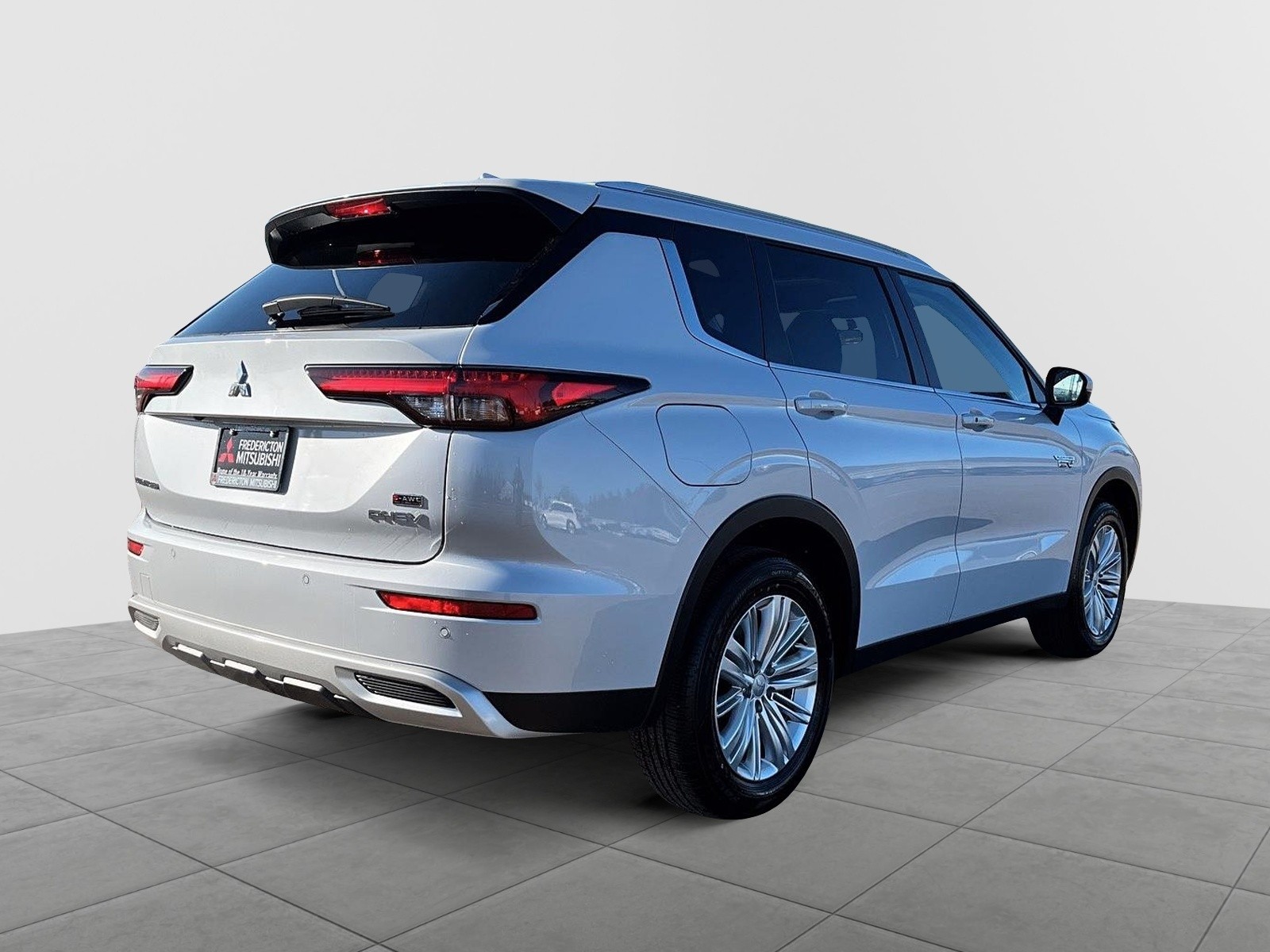 2025 Mitsubishi Outlander PHEV SE