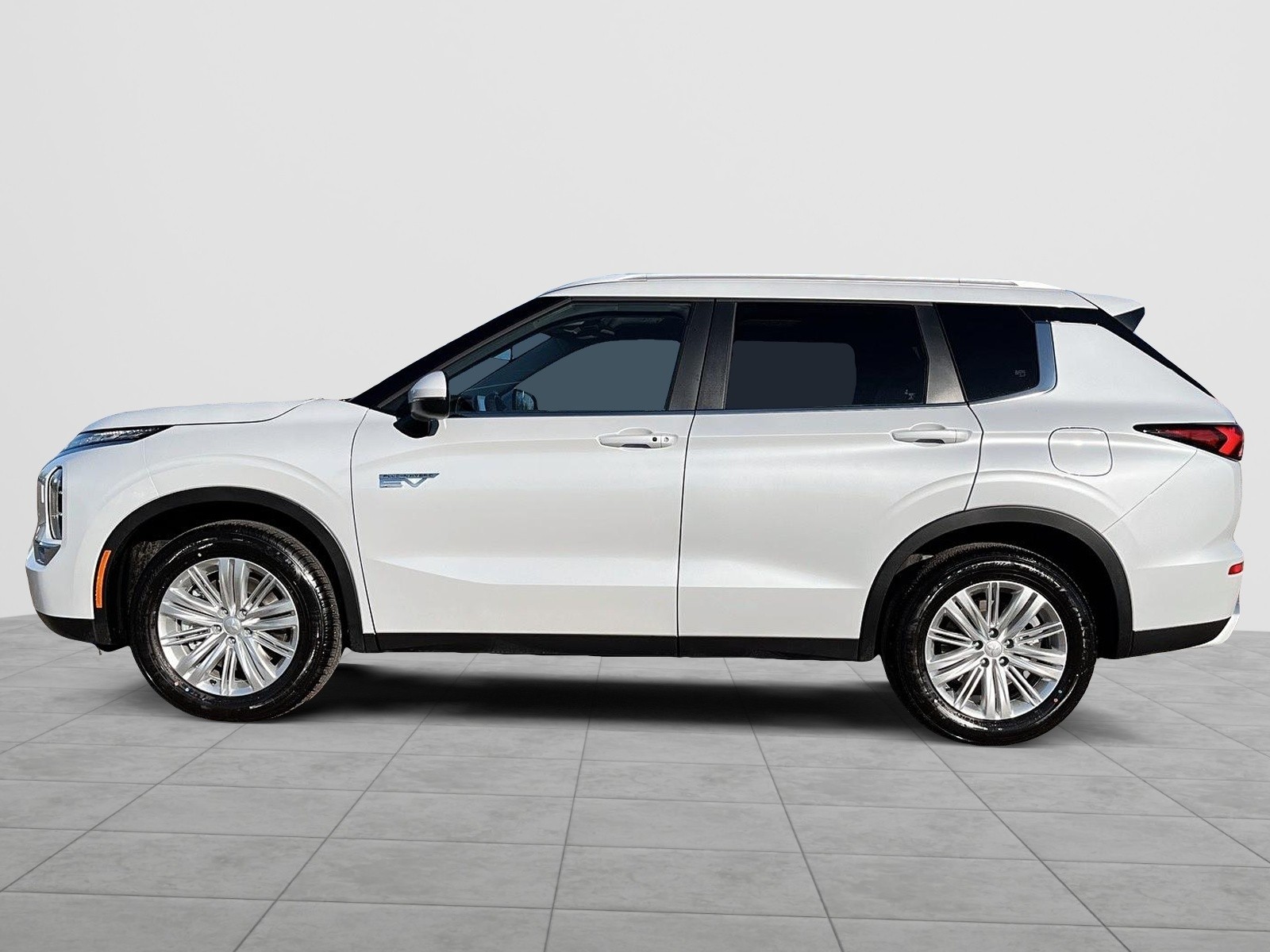 2025 Mitsubishi Outlander PHEV SE