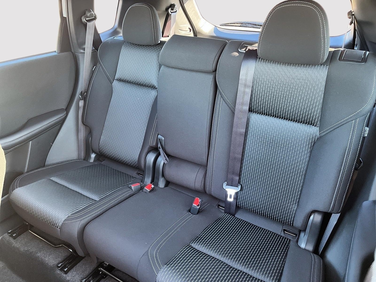 2025 Mitsubishi Outlander PHEV SE