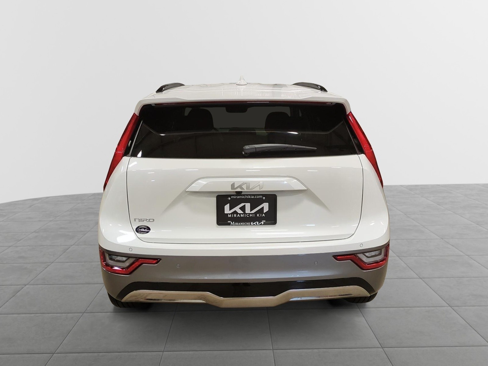 2026 Kia Niro EV Wave w/Snow White Pearl & Grey Exterior