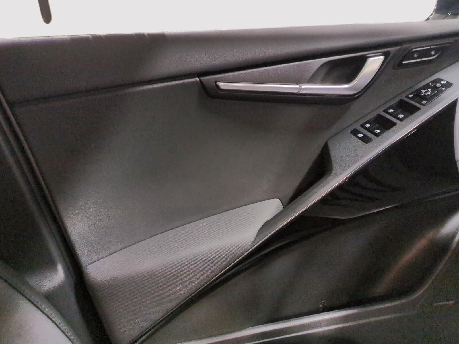 2026 Kia Niro EV Wave w/Snow White Pearl & Grey Exterior