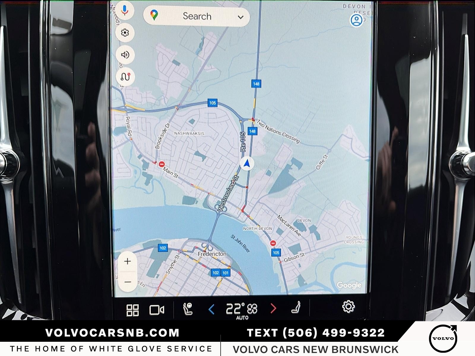 2025 Volvo XC60 B5 Core Dark Theme