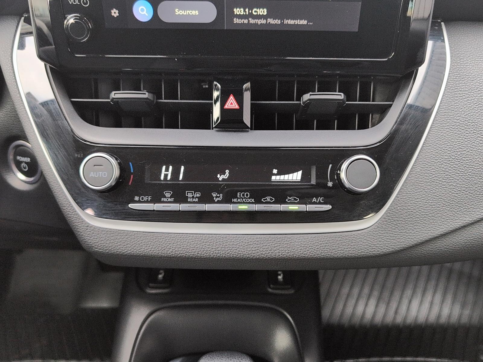 2024 Toyota Corolla Hybrid LE