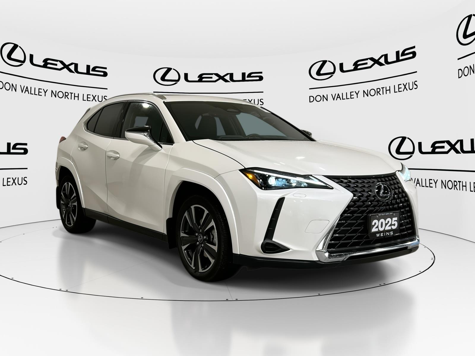 2025 Lexus UX Hybrid 300h AWD