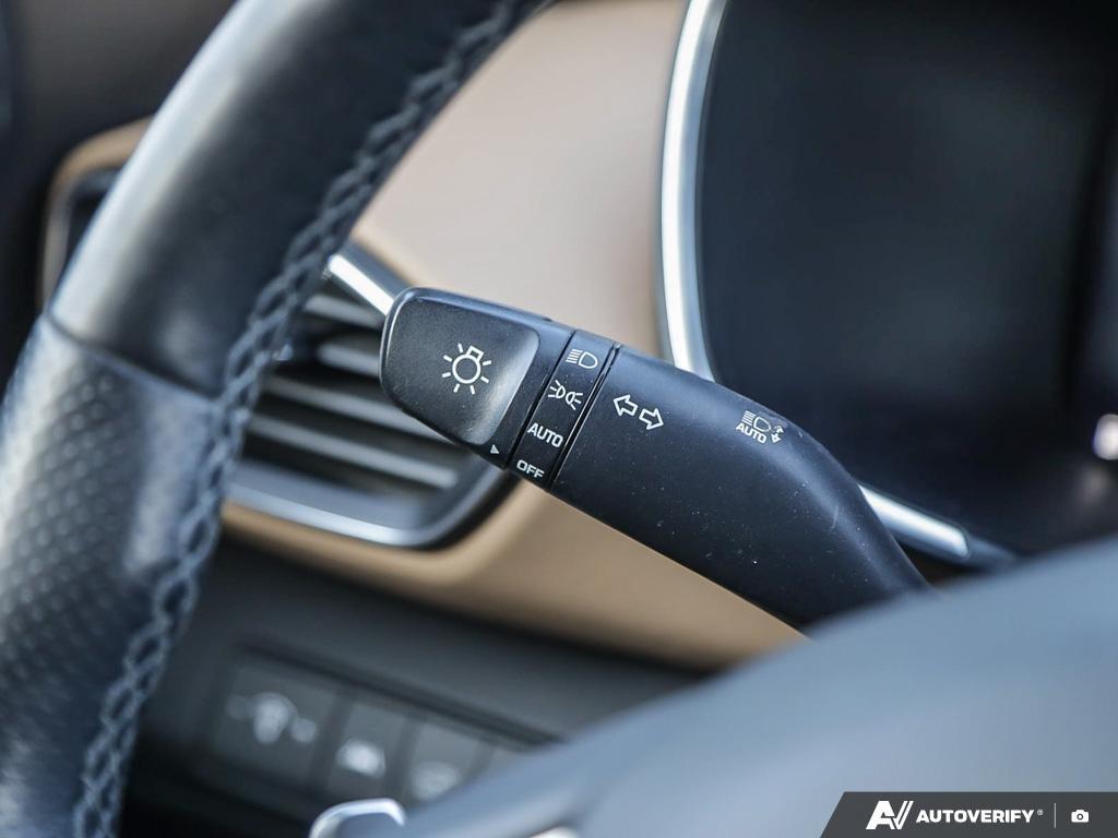 used 2022 Hyundai Santa Fe car, priced at $35,597