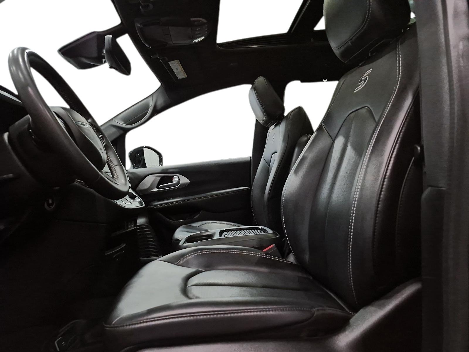 2024 Chrysler Pacifica Touring-L