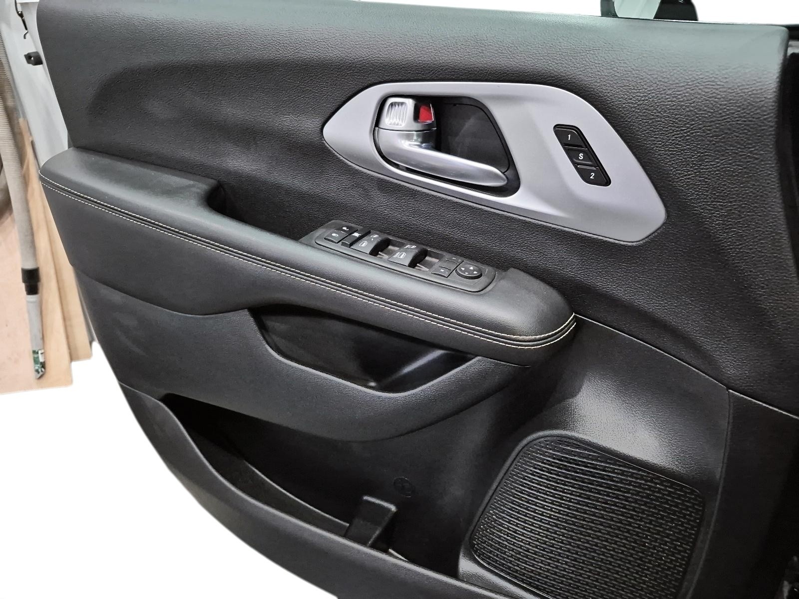 2024 Chrysler Pacifica Touring-L