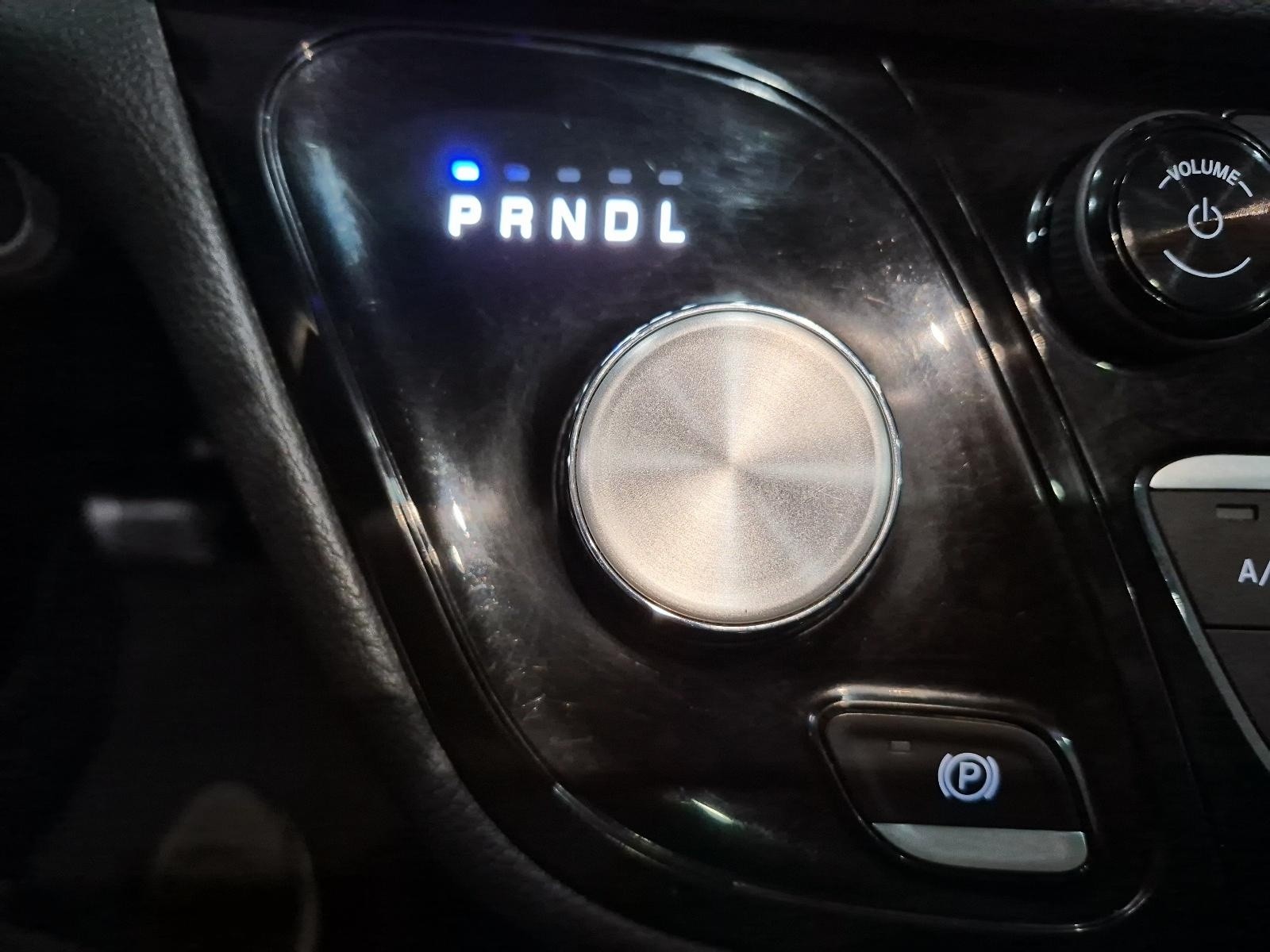 2024 Chrysler Pacifica Touring-L