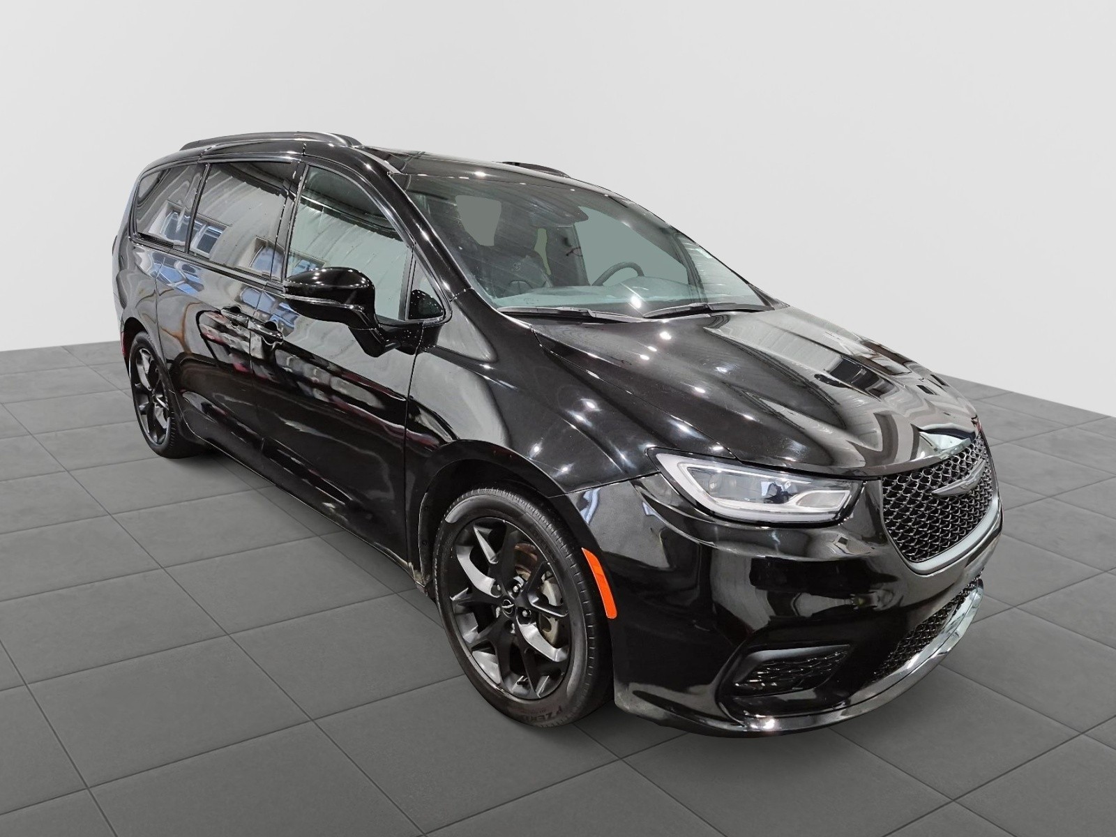 2024 Chrysler Pacifica Touring-L