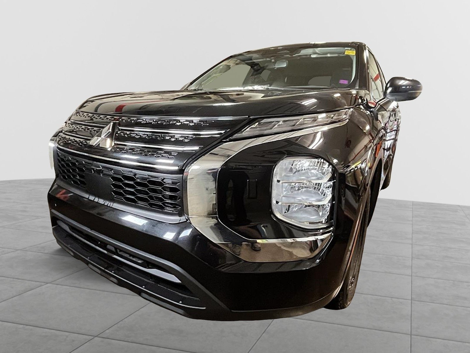 2022 Mitsubishi Outlander  ES