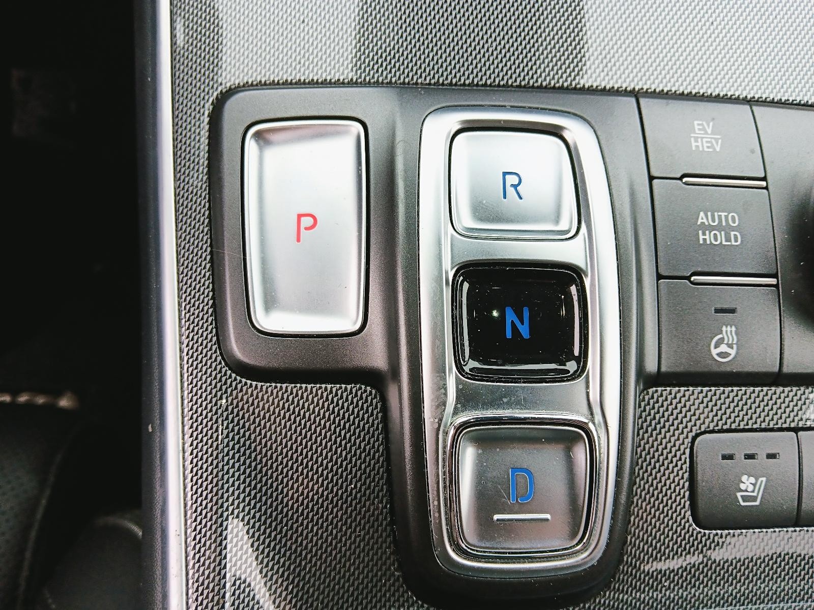 2022 Hyundai Santa Fe Plug-In Hybrid Luxury