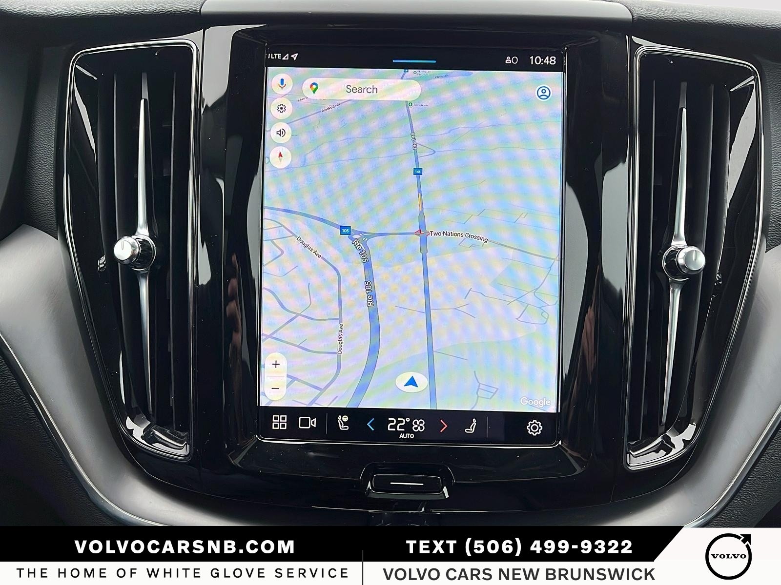 2025 Volvo XC60 Plug-In Hybrid T8 Core Dark Theme