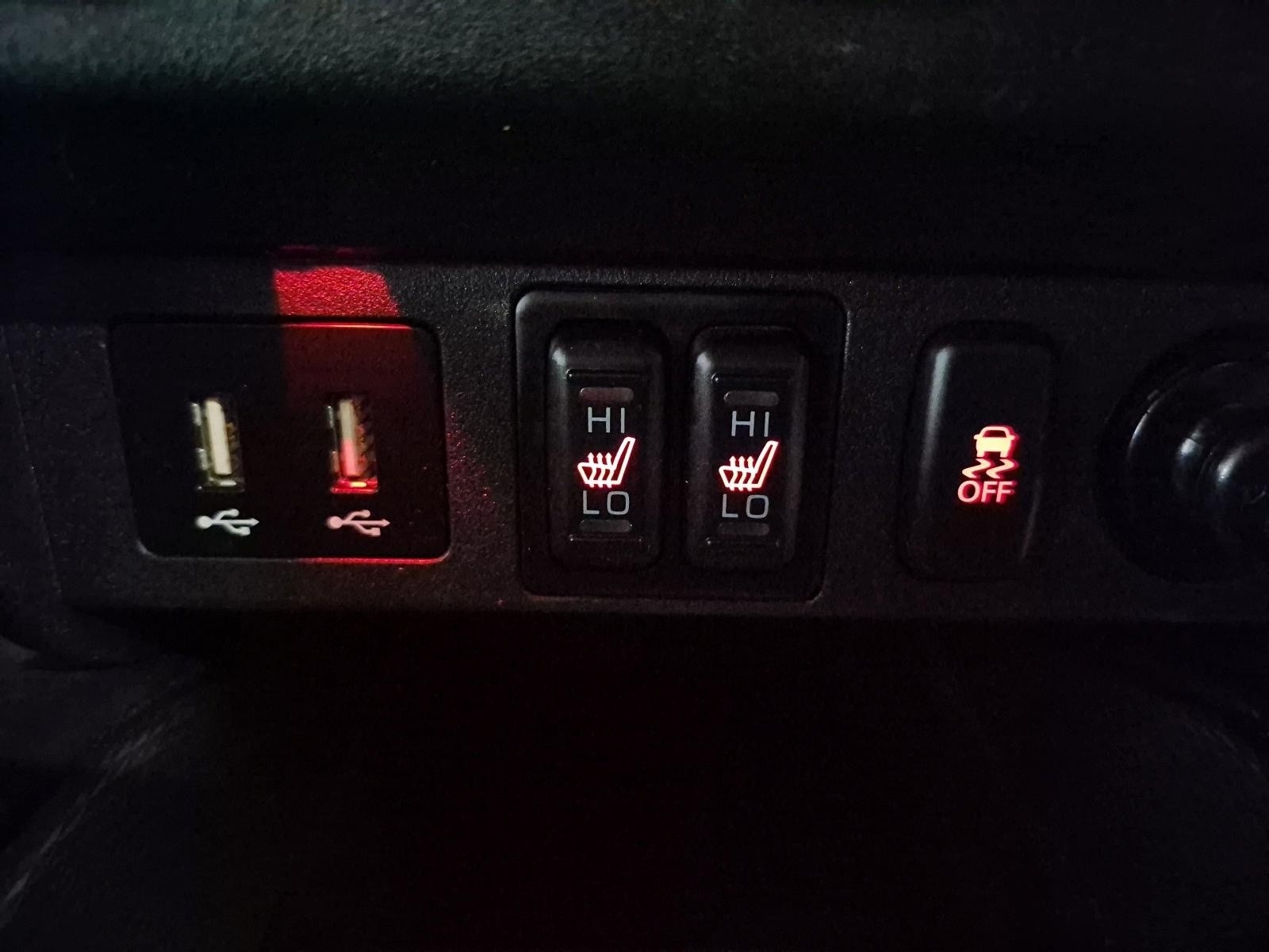 2023 Mitsubishi RVR ES