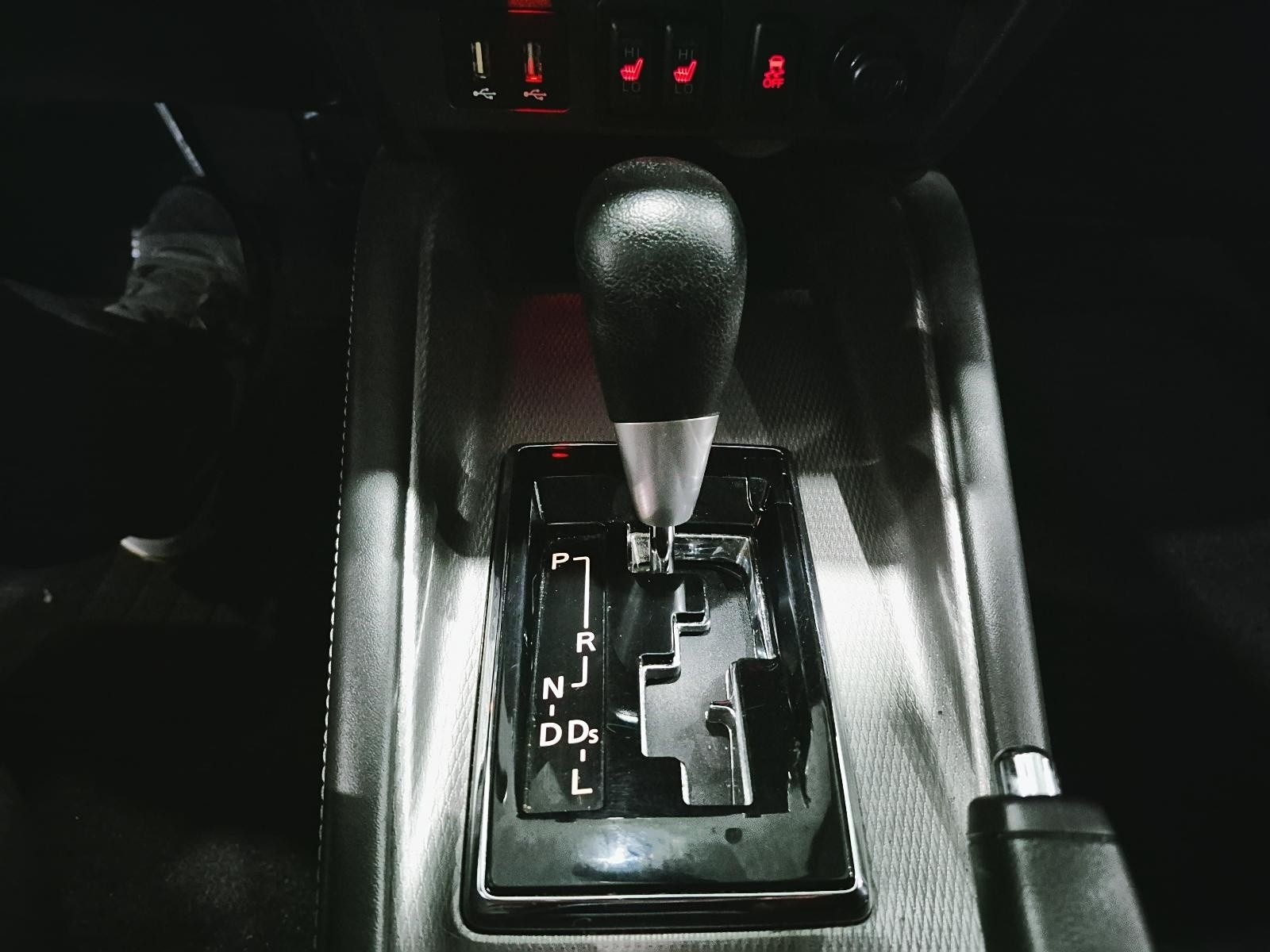 2023 Mitsubishi RVR ES