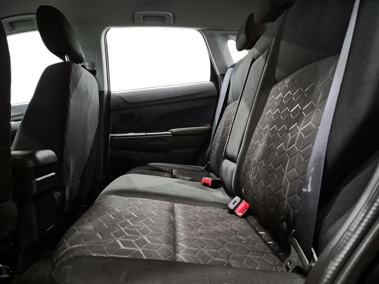 2023 Mitsubishi RVR ES