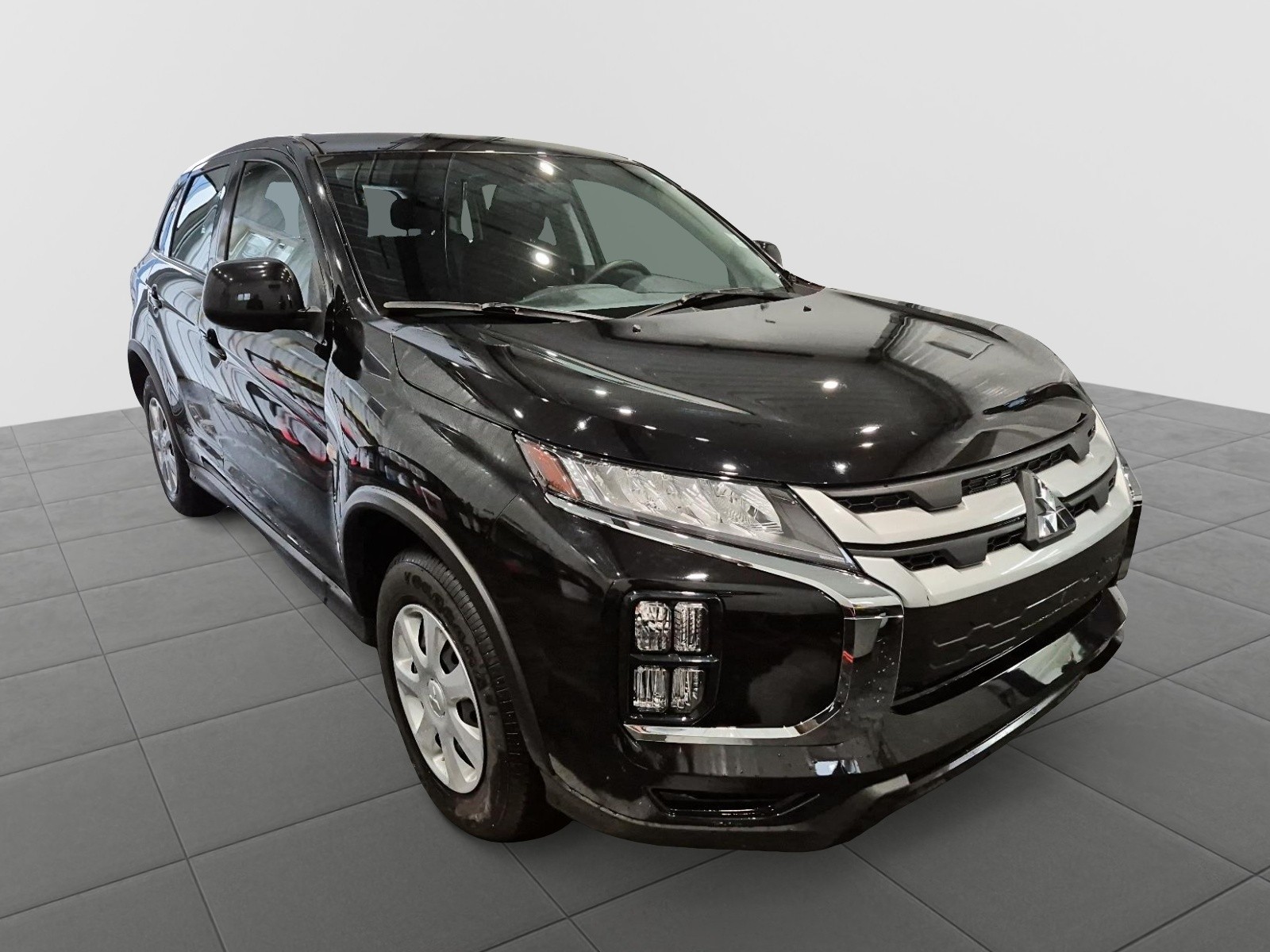 2023 Mitsubishi RVR ES