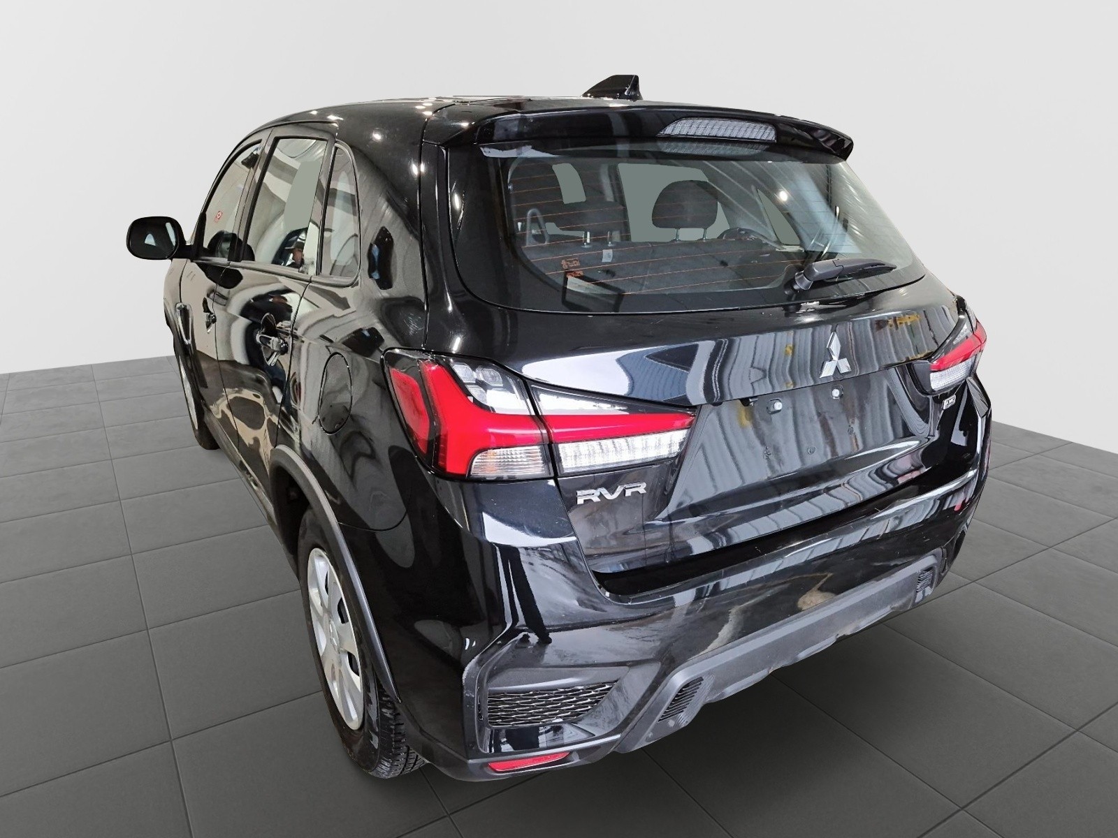 2023 Mitsubishi RVR ES