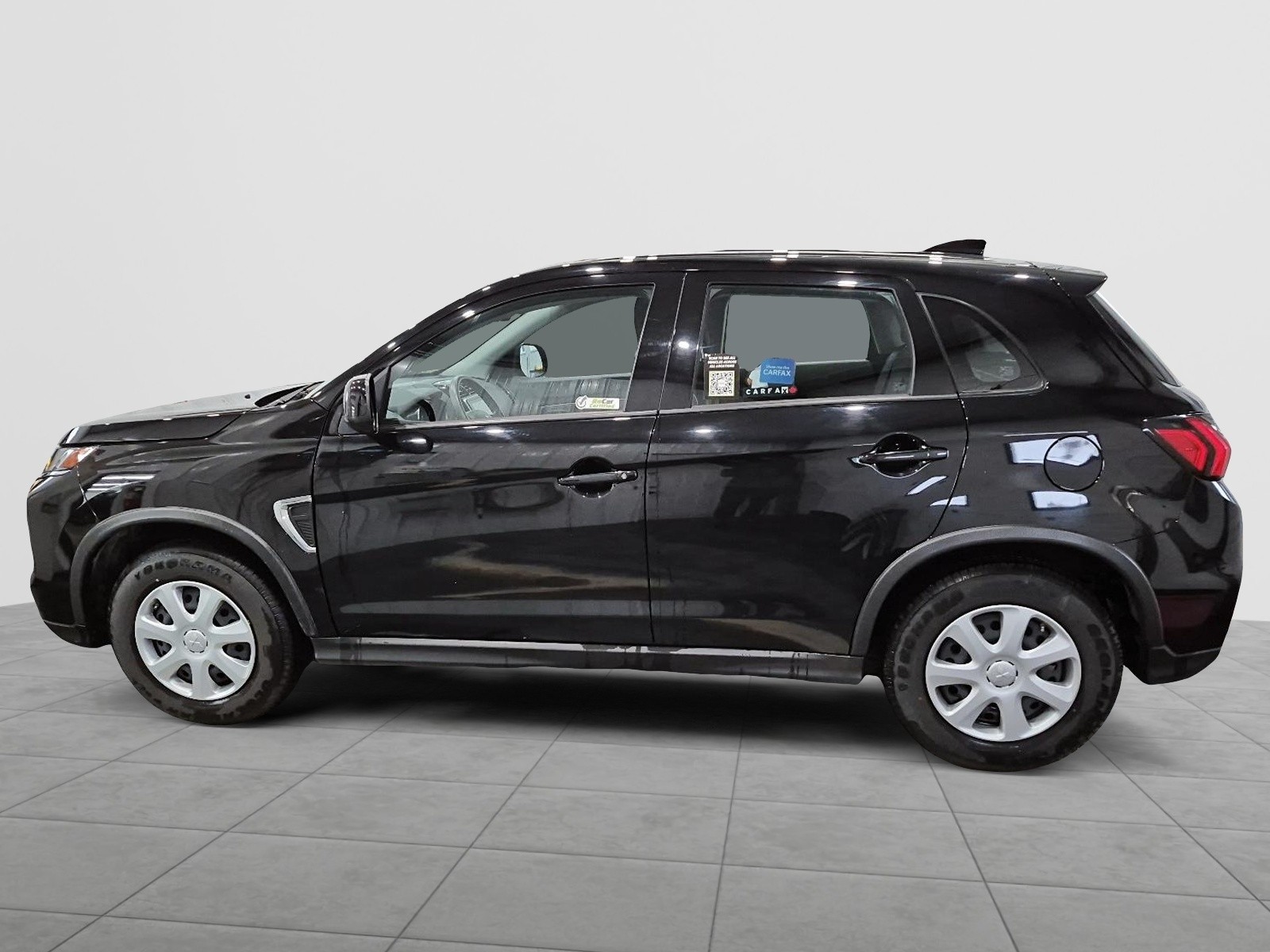 2023 Mitsubishi RVR ES