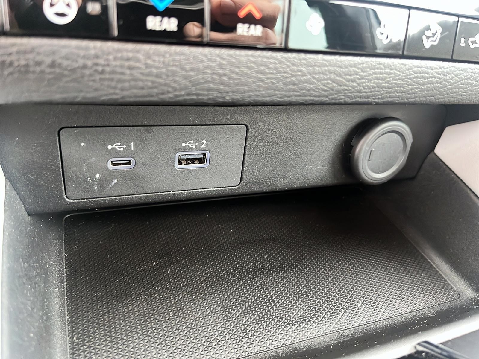 2023 Mitsubishi Outlander Plug-In Hybrid SEL