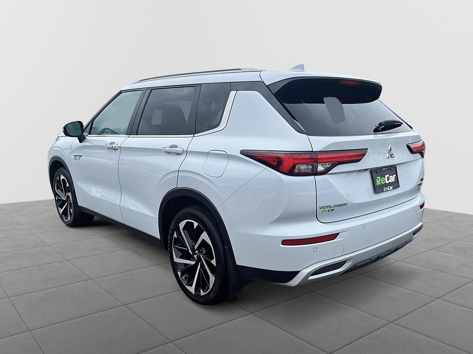2023 Mitsubishi Outlander Plug-In Hybrid SEL