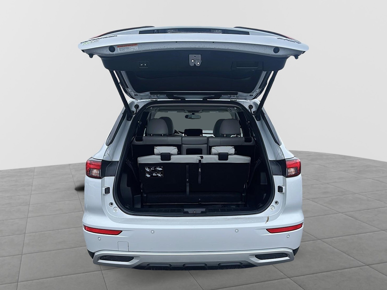 2023 Mitsubishi Outlander Plug-In Hybrid SEL