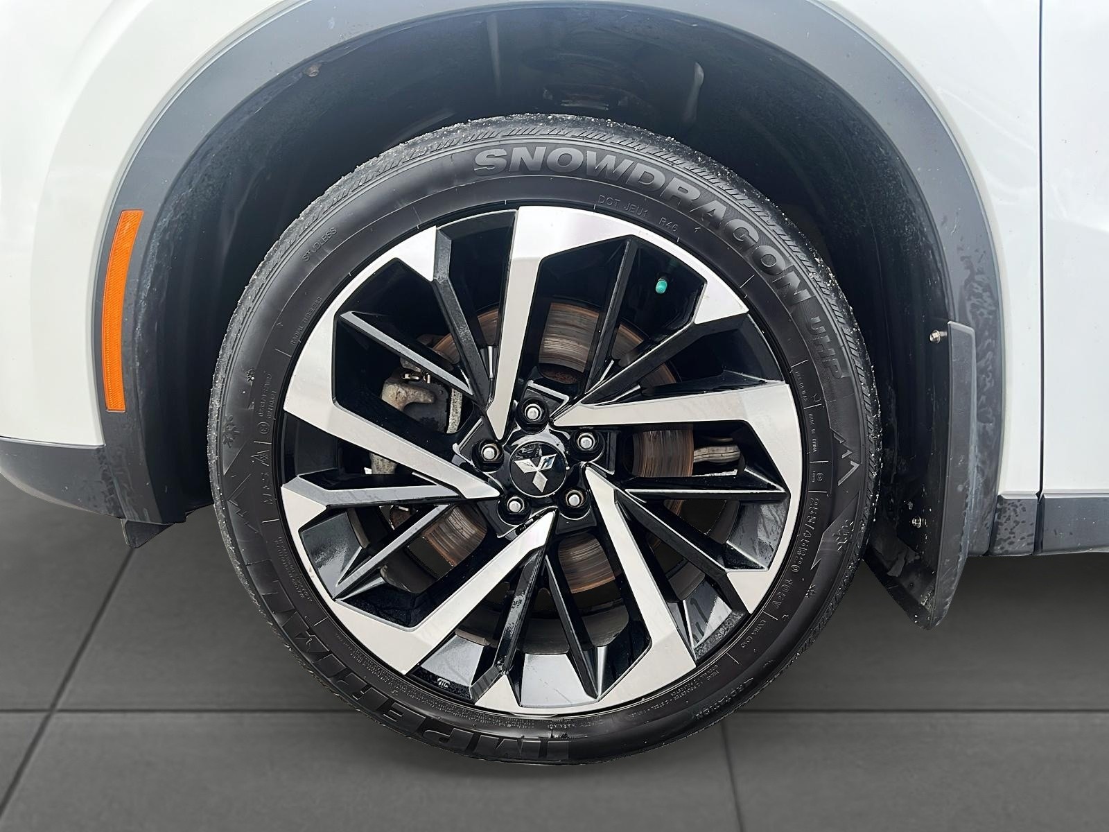 2023 Mitsubishi Outlander Plug-In Hybrid SEL