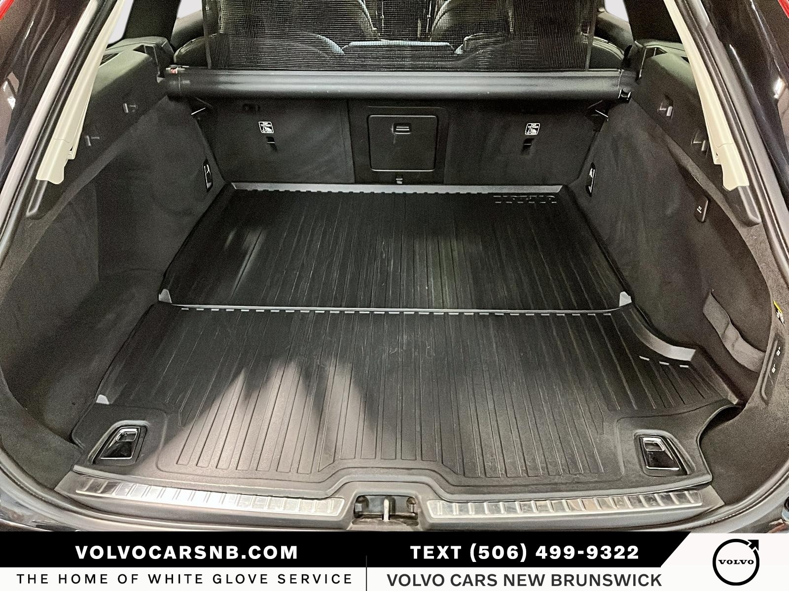 2019 Volvo V90 Cross Country T6