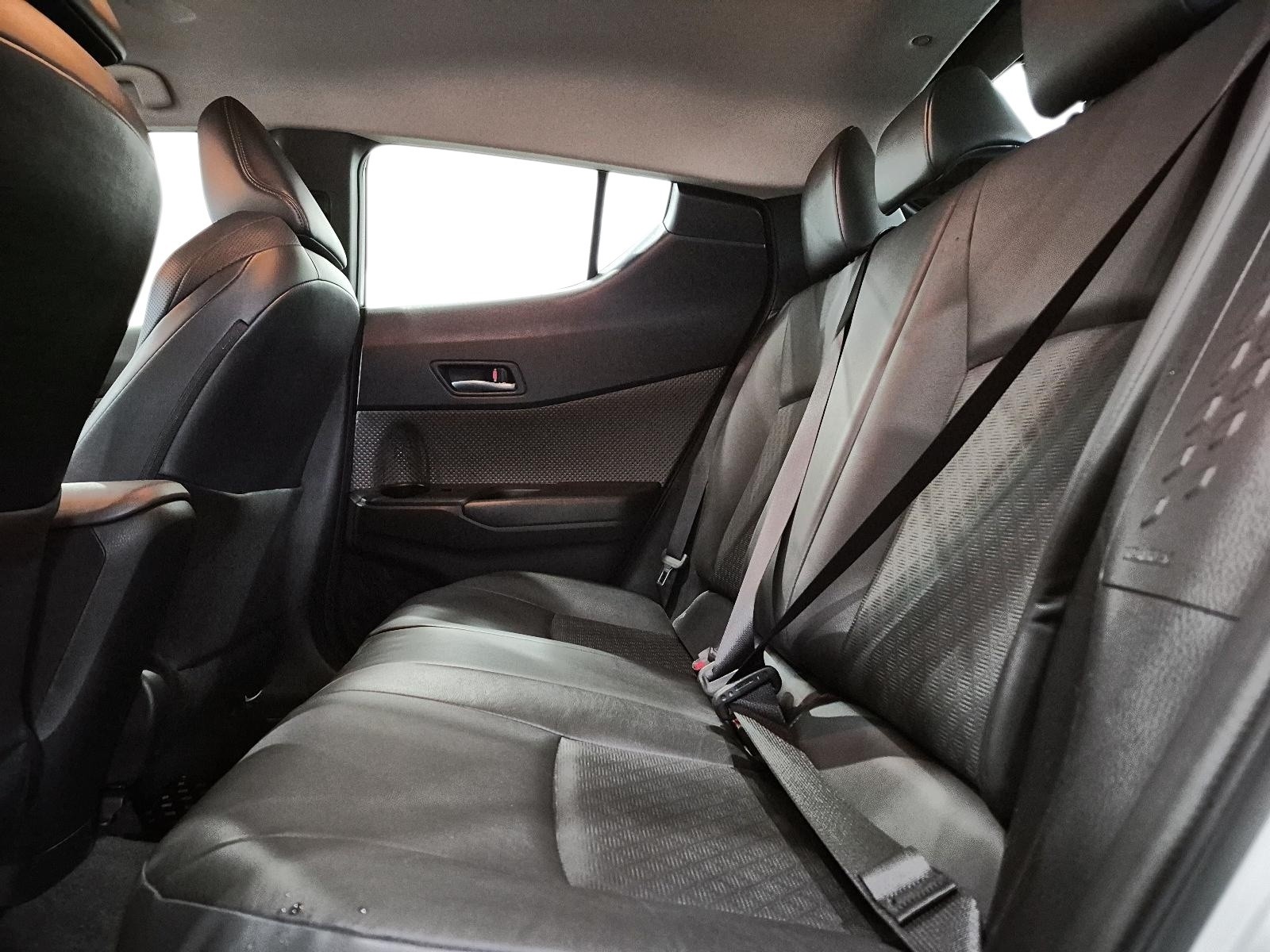 2021 Toyota C-HR XLE Premium