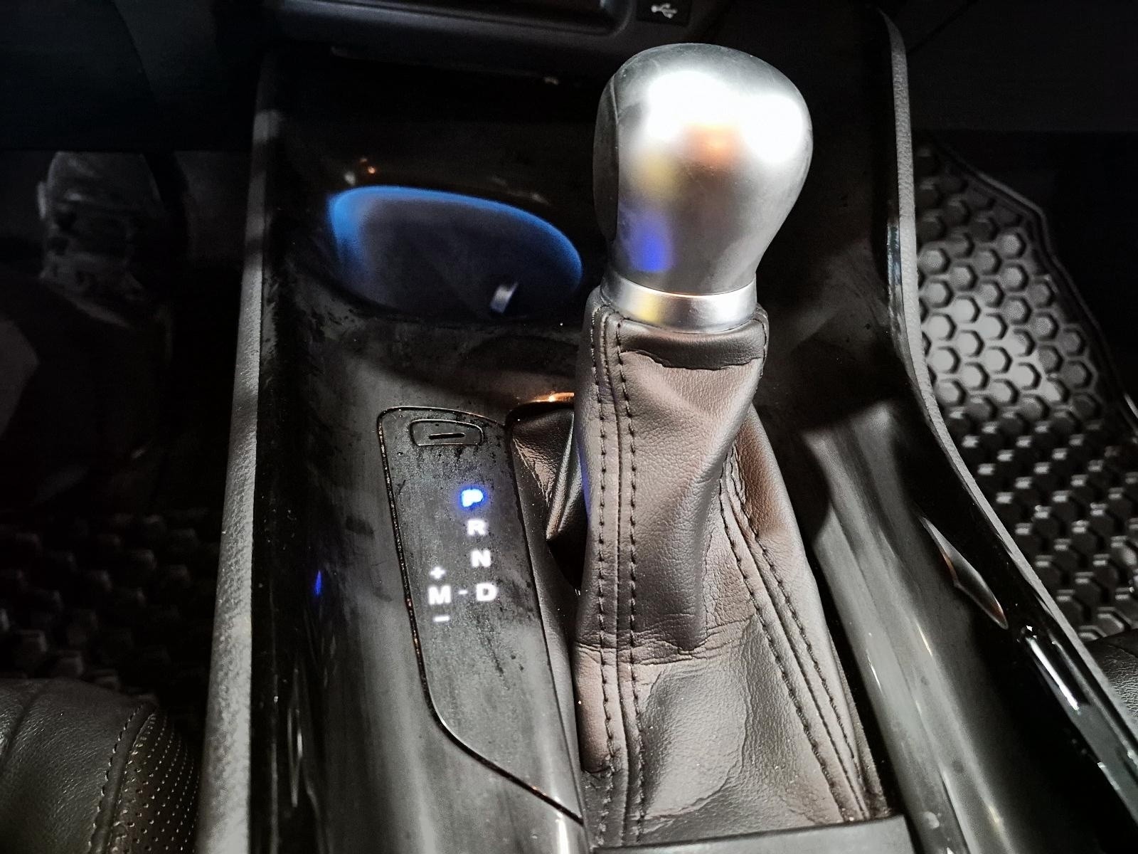 2021 Toyota C-HR XLE Premium