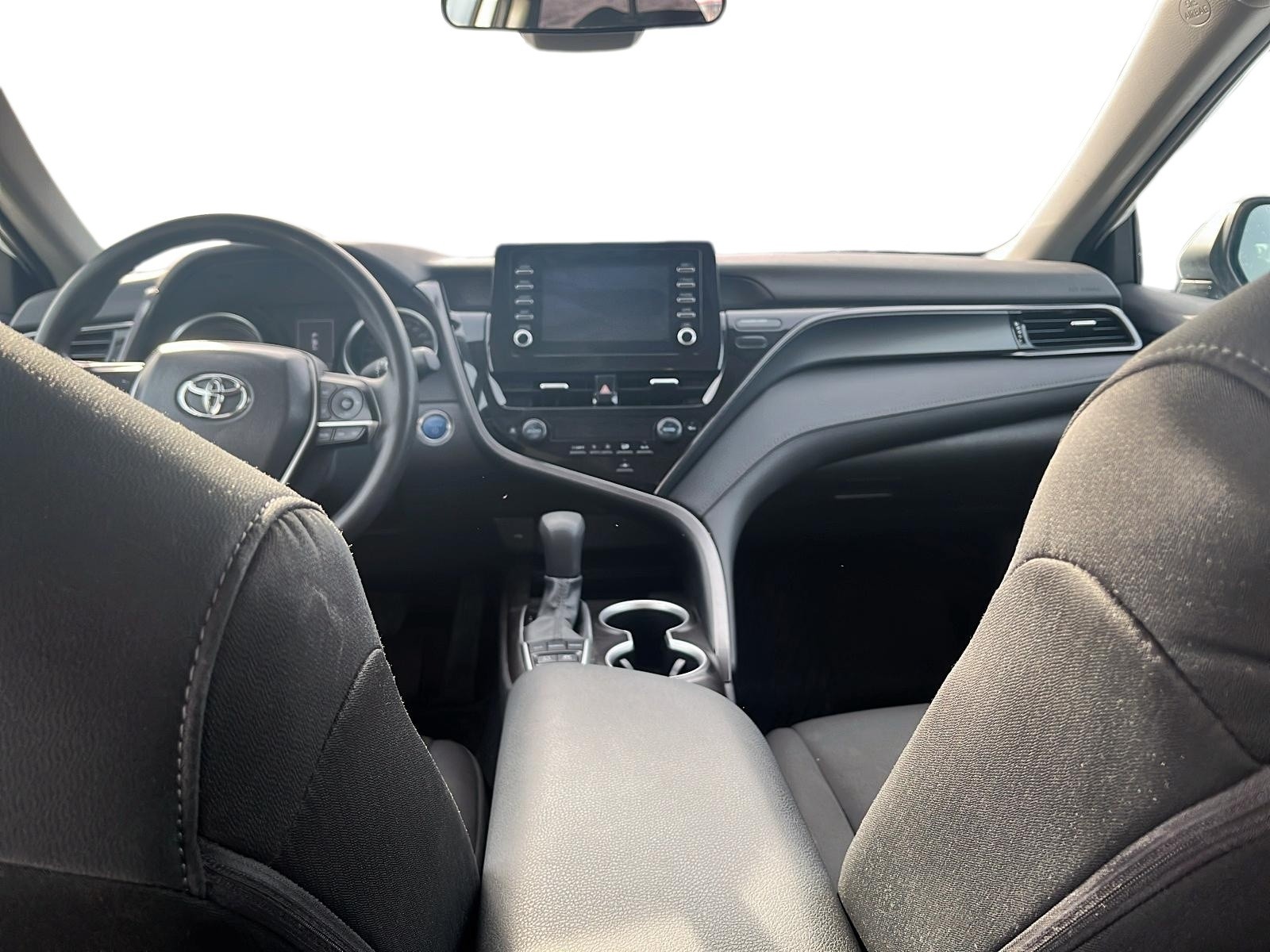 2024 Toyota Camry Hybrid LE