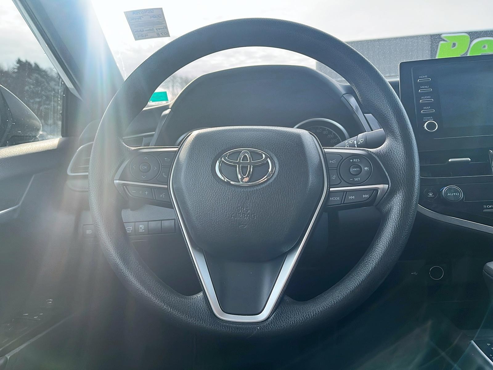 2024 Toyota Camry Hybrid LE