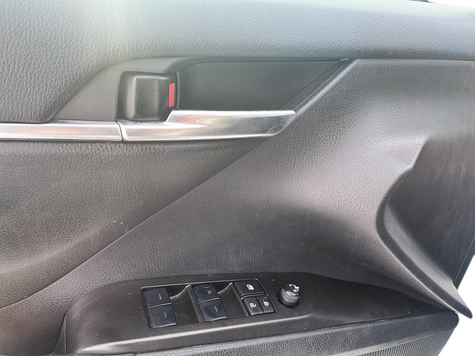 2024 Toyota Camry Hybrid LE