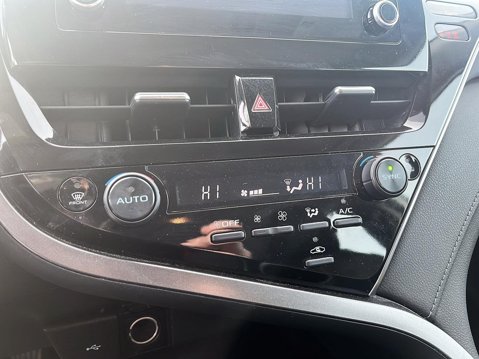 2024 Toyota Camry Hybrid LE