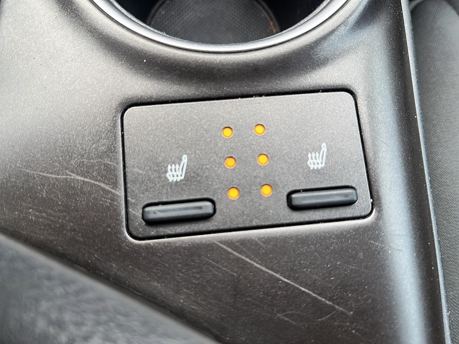 2024 Toyota Camry Hybrid LE