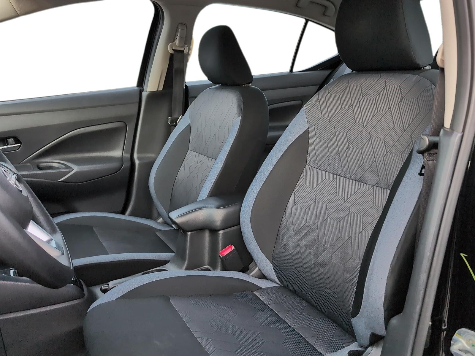 2024 Nissan Versa SV