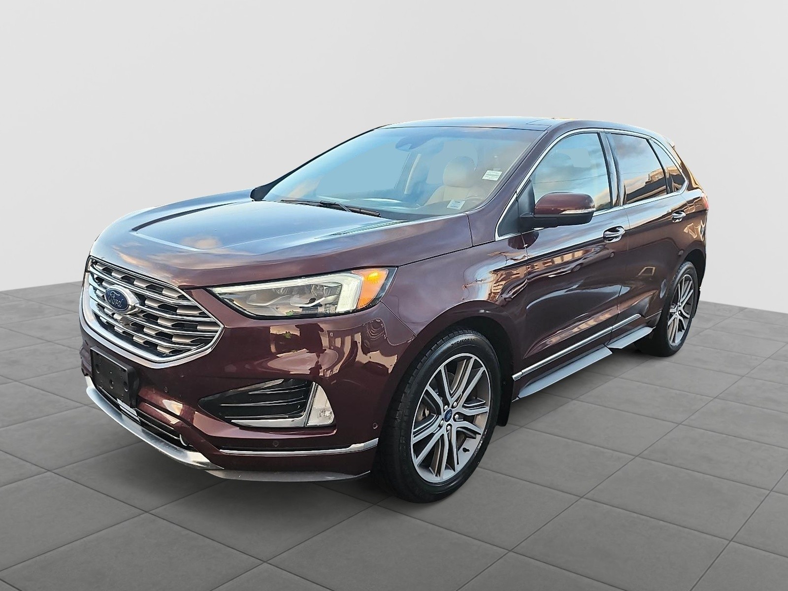 2019 Ford Edge  Titanium