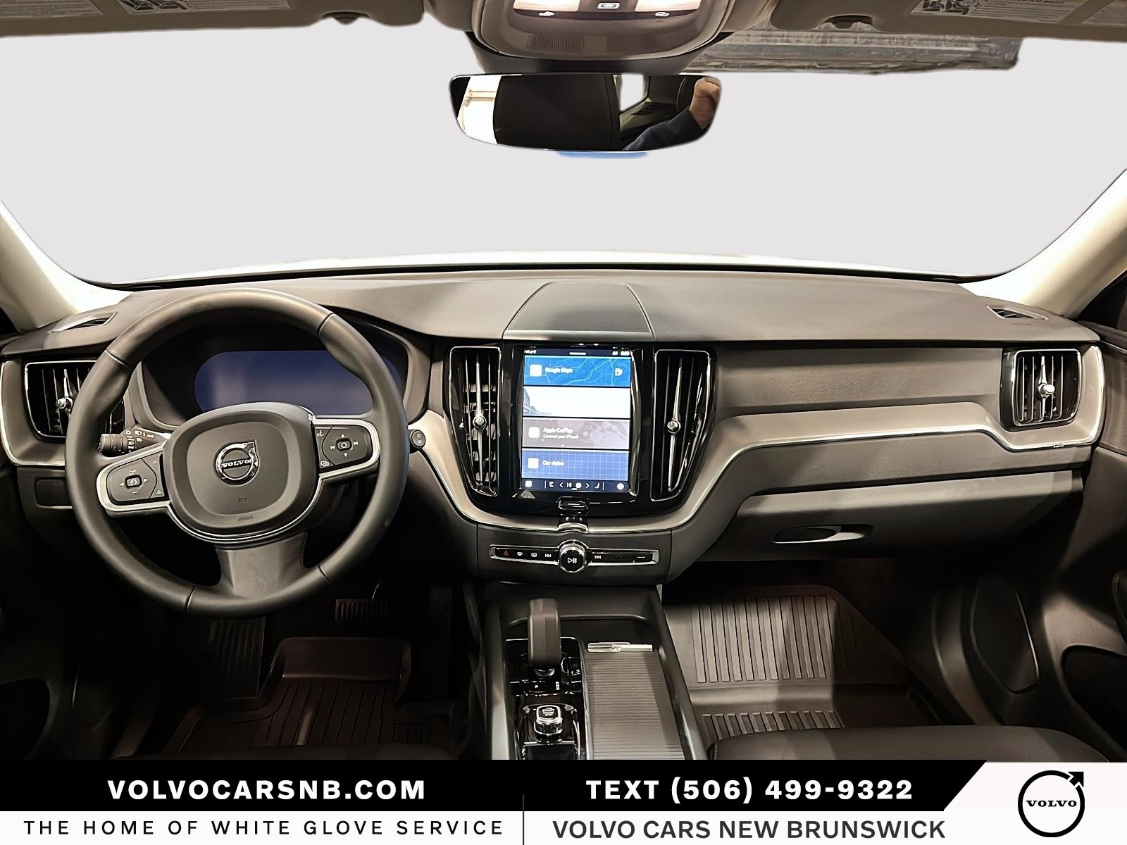 2025 Volvo XC60 B5 Core Dark Theme