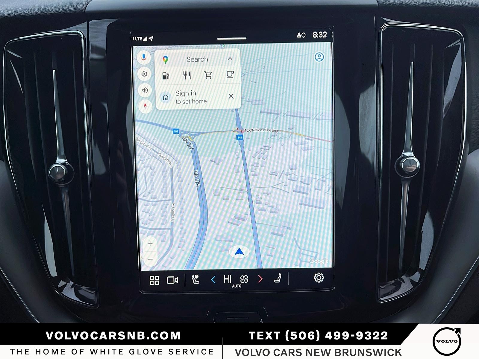 2025 Volvo XC60 B5 Core Dark Theme