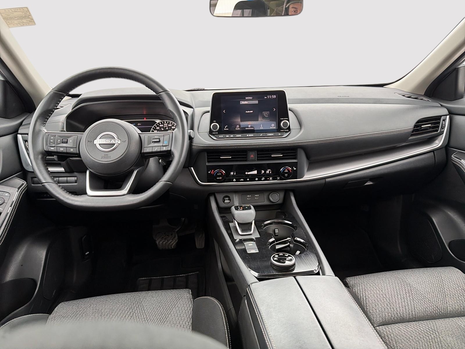 2024 Nissan Rogue SV Moonroof