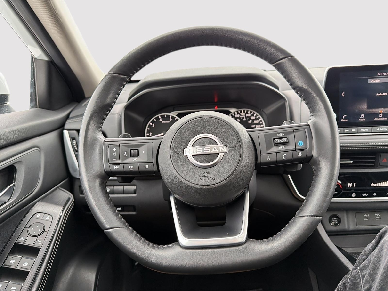 2024 Nissan Rogue SV Moonroof