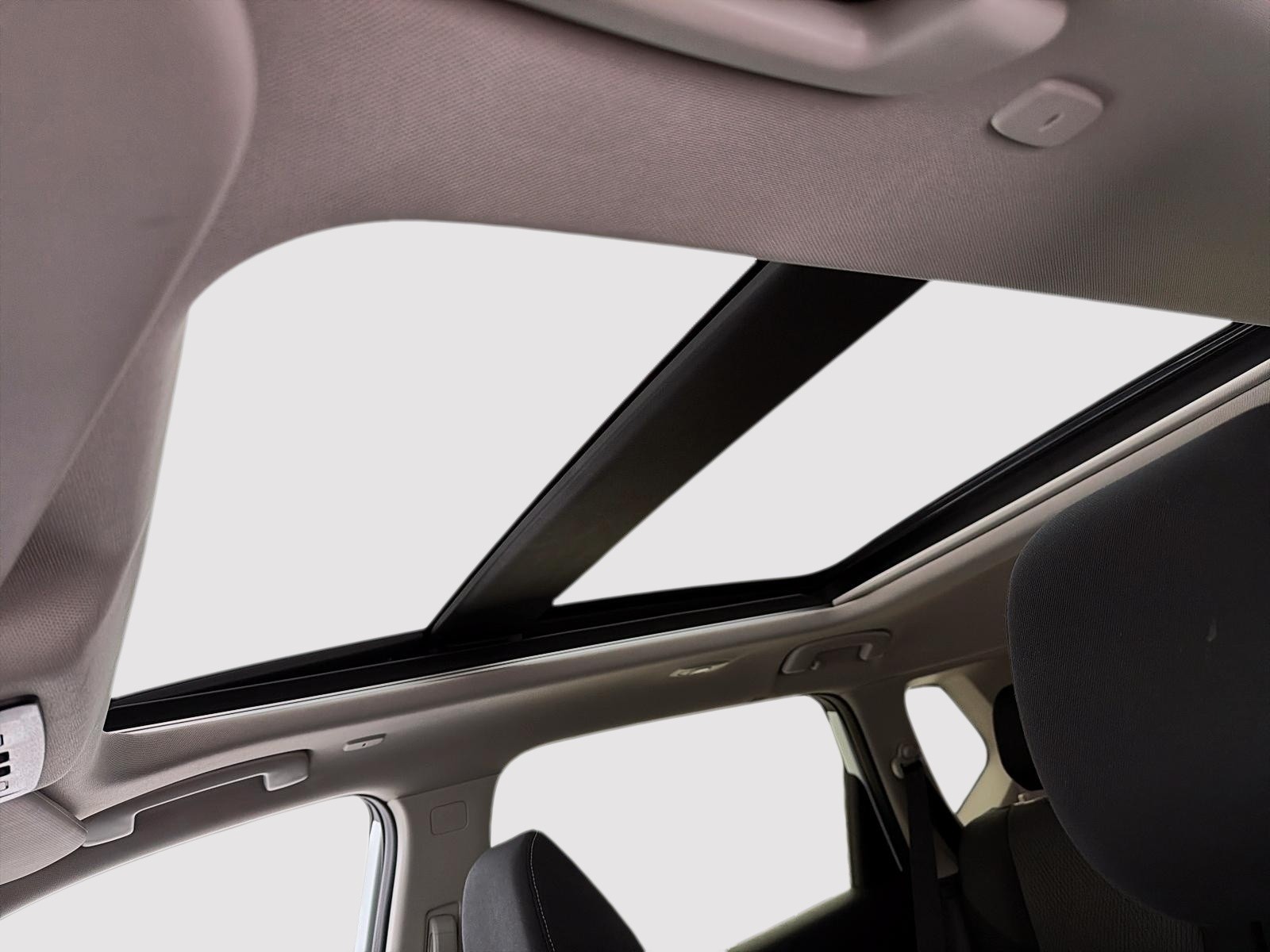2024 Nissan Rogue SV Moonroof